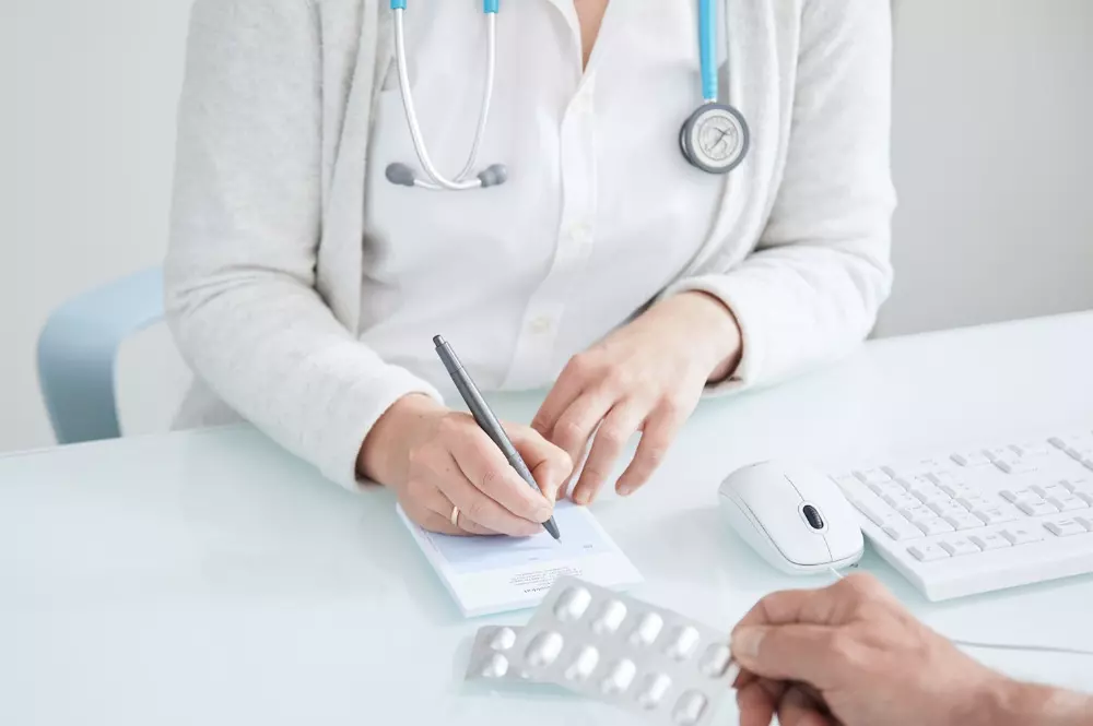 Praxis für Allgemeinmedizin in Haseldorf Behandlung Patient Praxis für Allgemeinmedizin in Haseldorf Behandlung eines Patienten